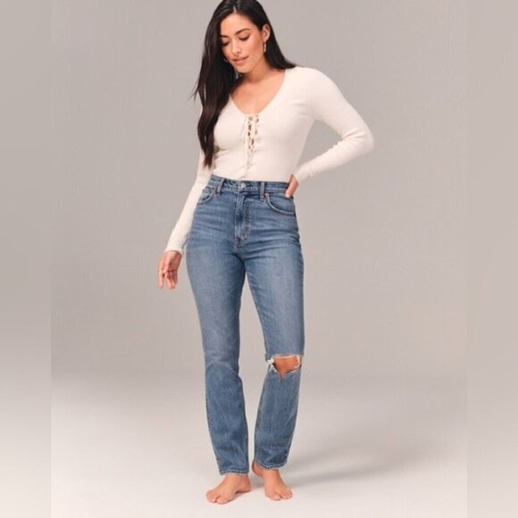 Abercrombie & Fitch Curve Love Ultra High Rise 90s Straight Jean size 27 - Picture 1 of 10